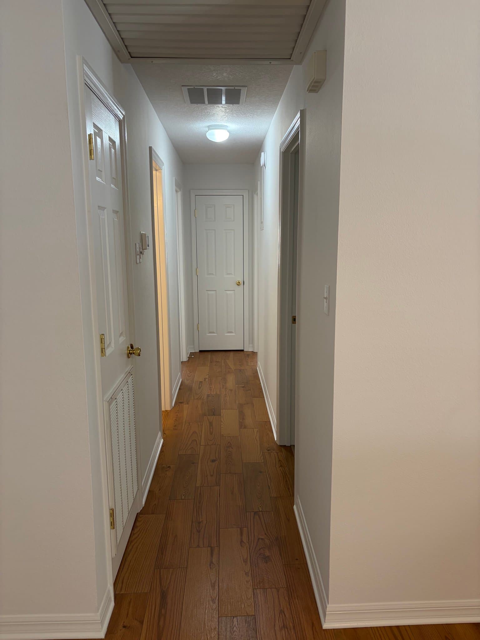 Minneola House: 102 E Chester St