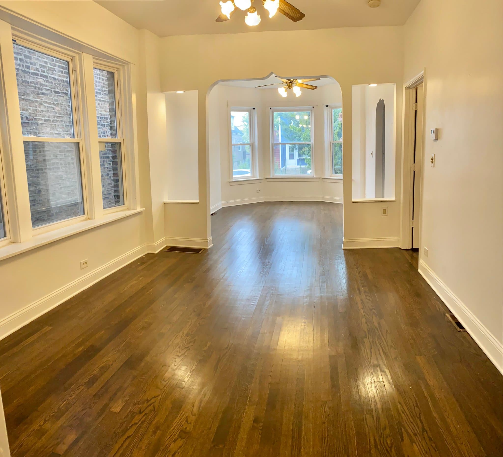 Chicago House: 2513 W Pershing Rd