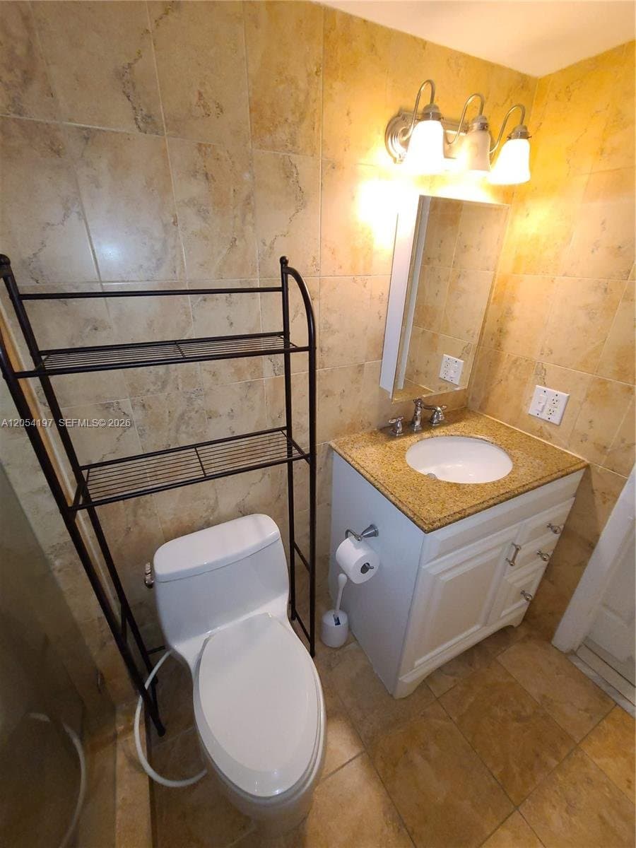 MIAMI BEACH Condo: 1605 Bay Rd