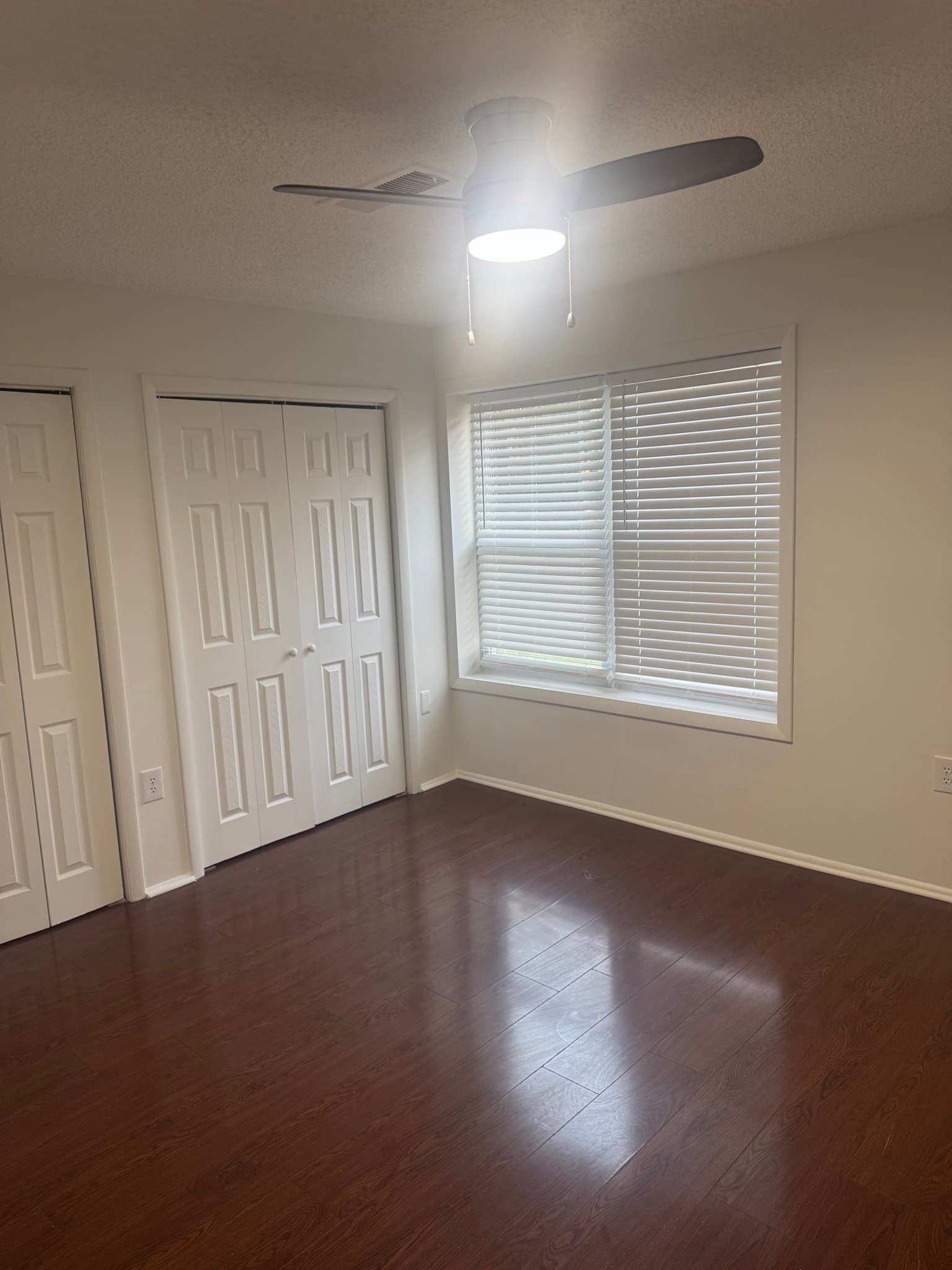 Suitland Condo: 3807 Swann Rd