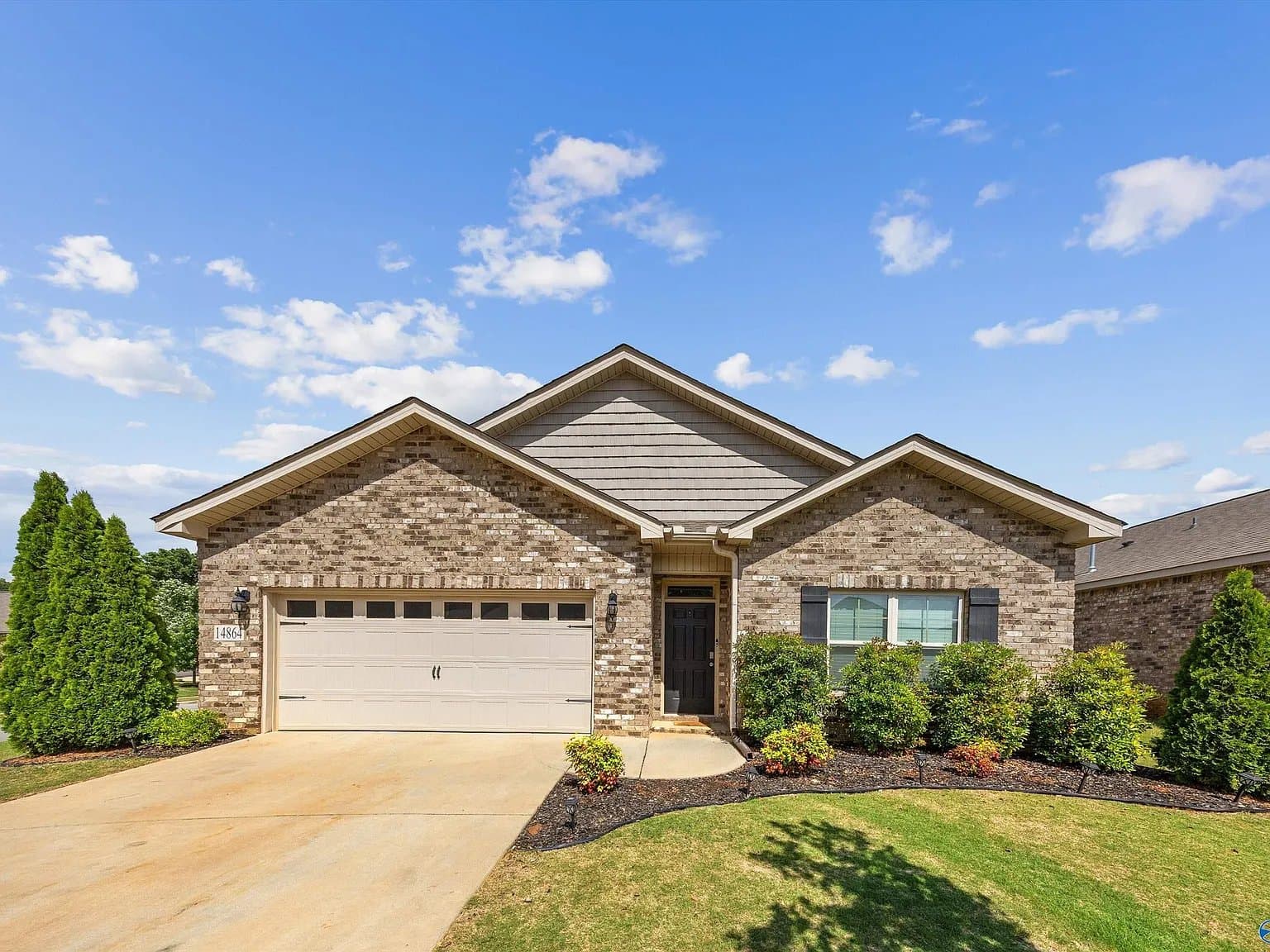 Athens House: 14864 NORFLEET DR