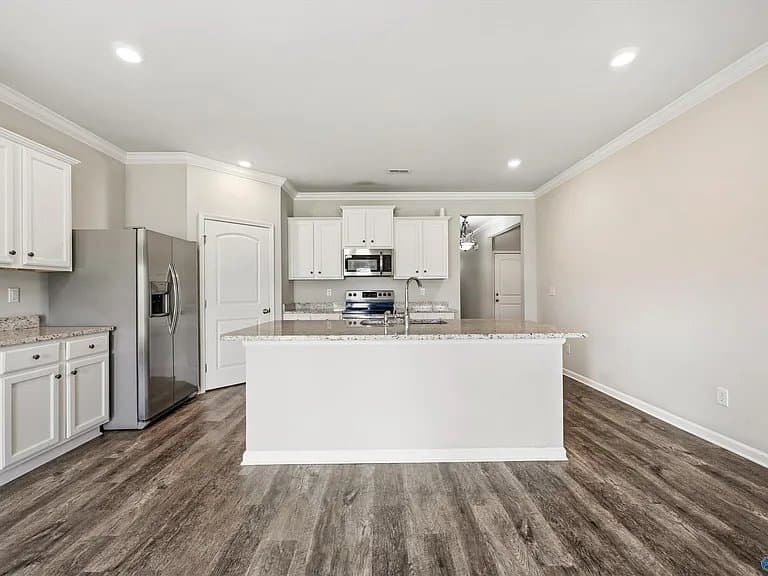 Athens House: 14864 NORFLEET DR