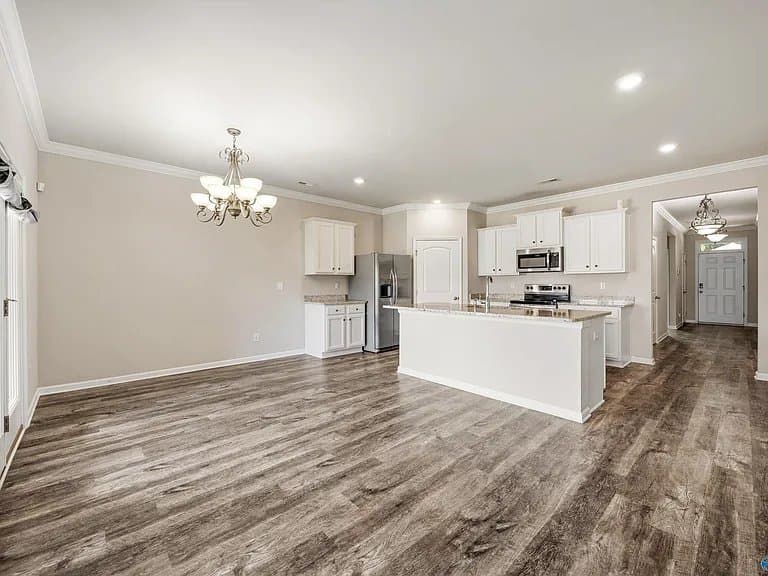 Athens House: 14864 NORFLEET DR