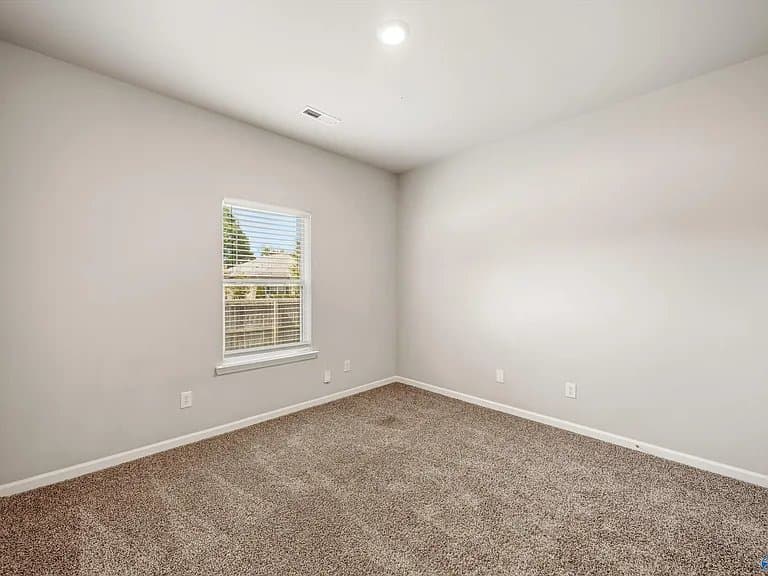 Athens House: 14864 NORFLEET DR