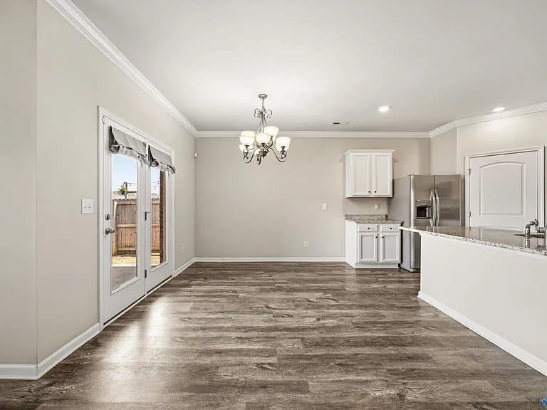Athens House: 14864 NORFLEET DR