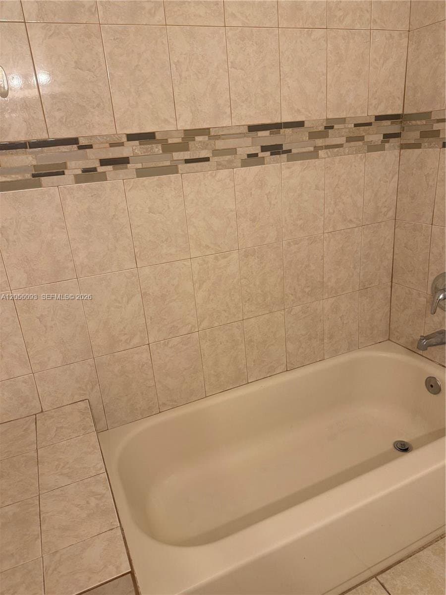 MIAMI Condo: 10010 Hammocks Blvd