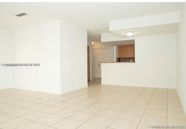 MIAMI Condo: 9365 Fontainebleau Blvd