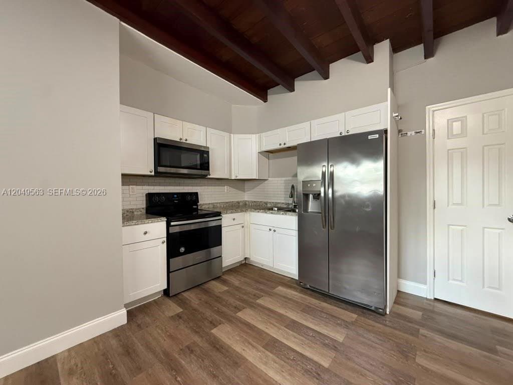 MIAMI House: 10335 NW 2nd Ct