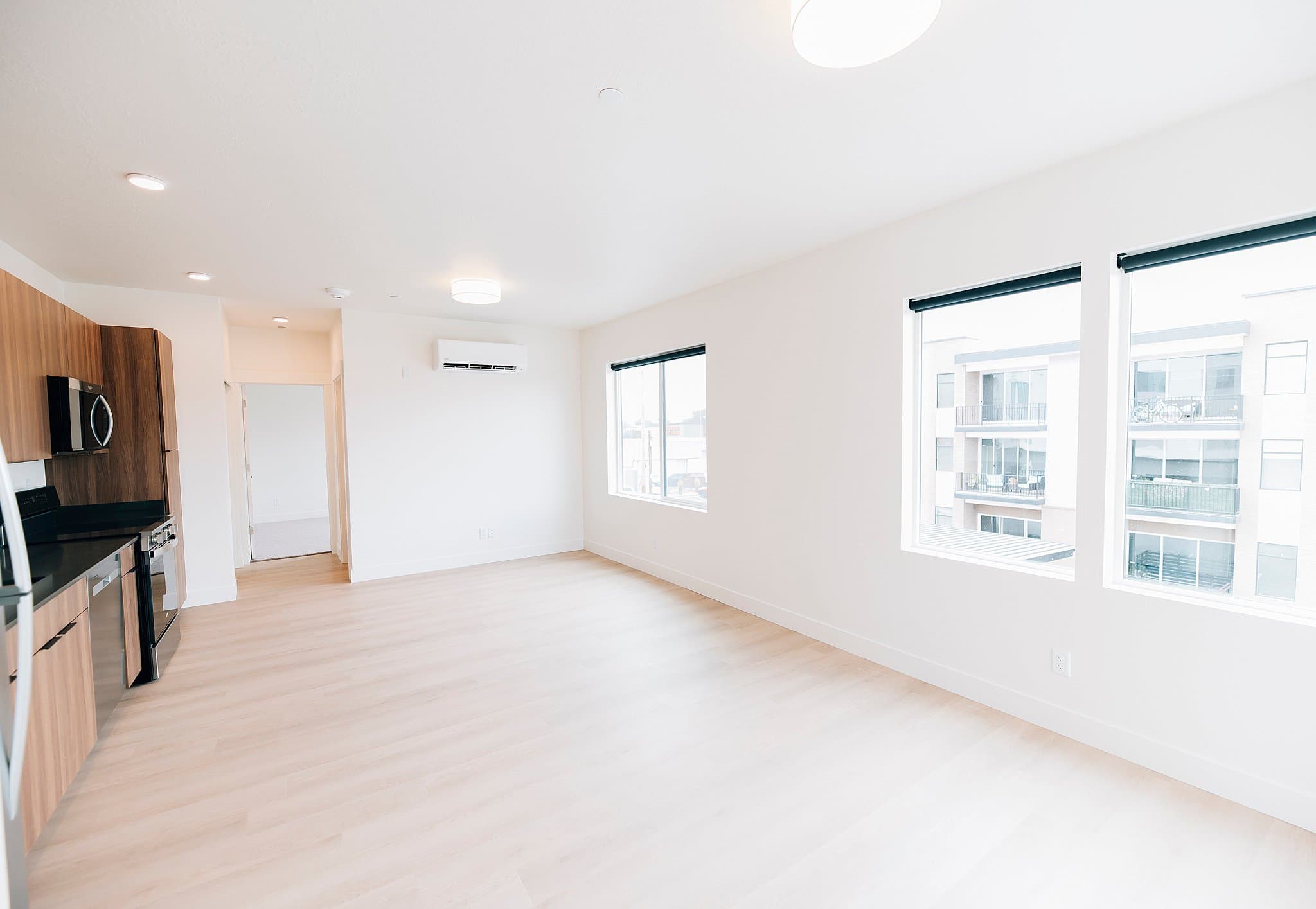 Bountiful Apartment: 408 S Main St.