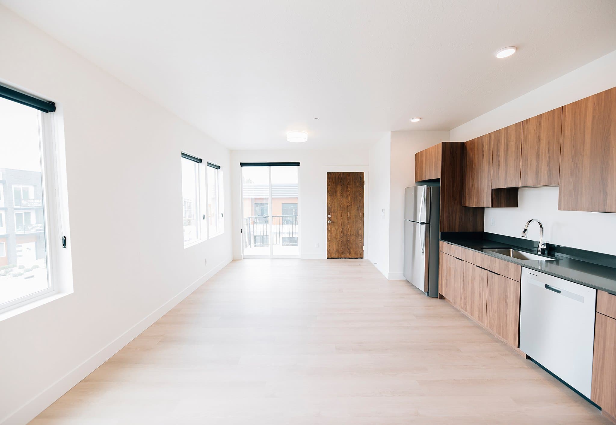 Bountiful Apartment: 408 S Main St.