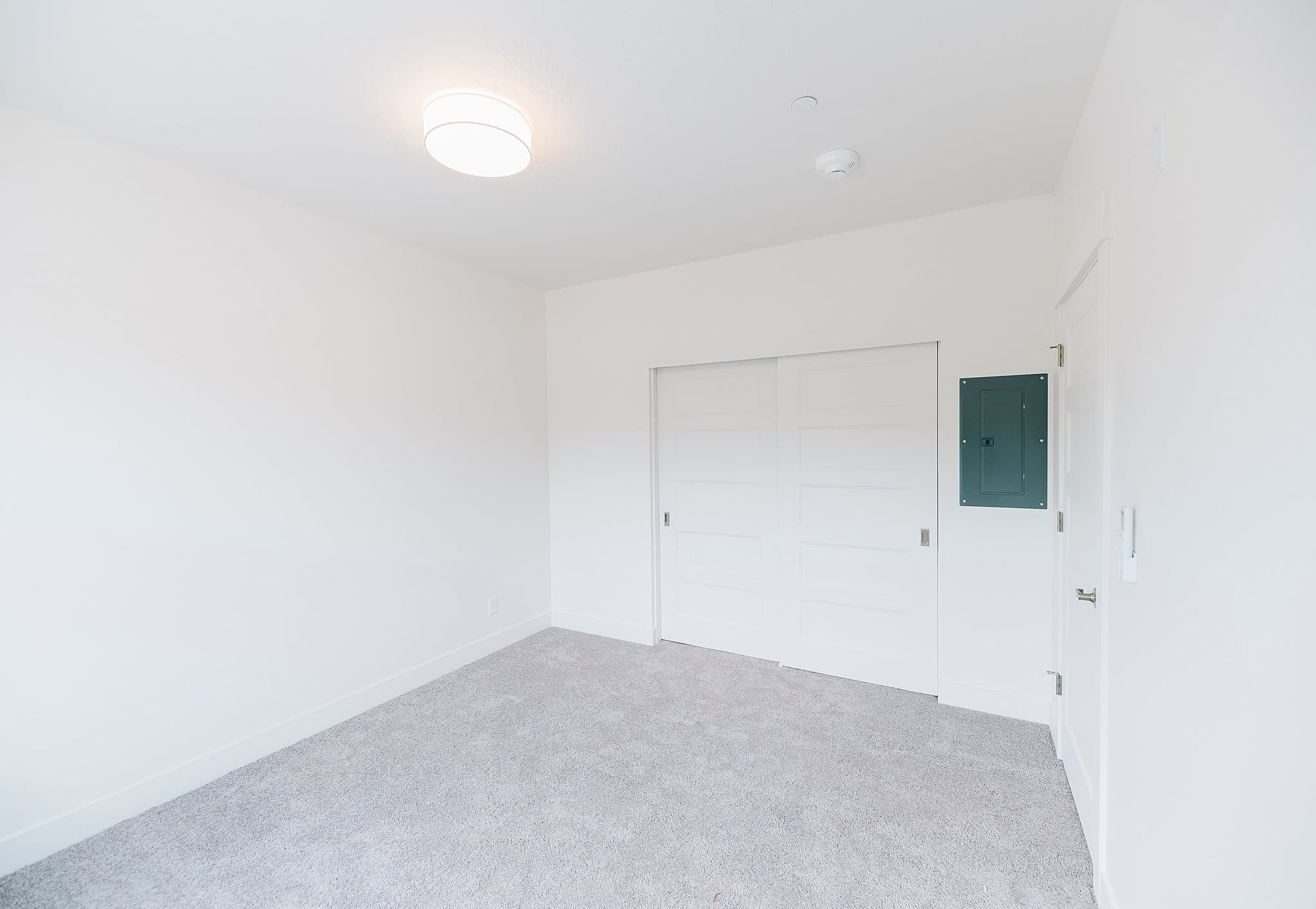 Bountiful Apartment: 408 S Main St.
