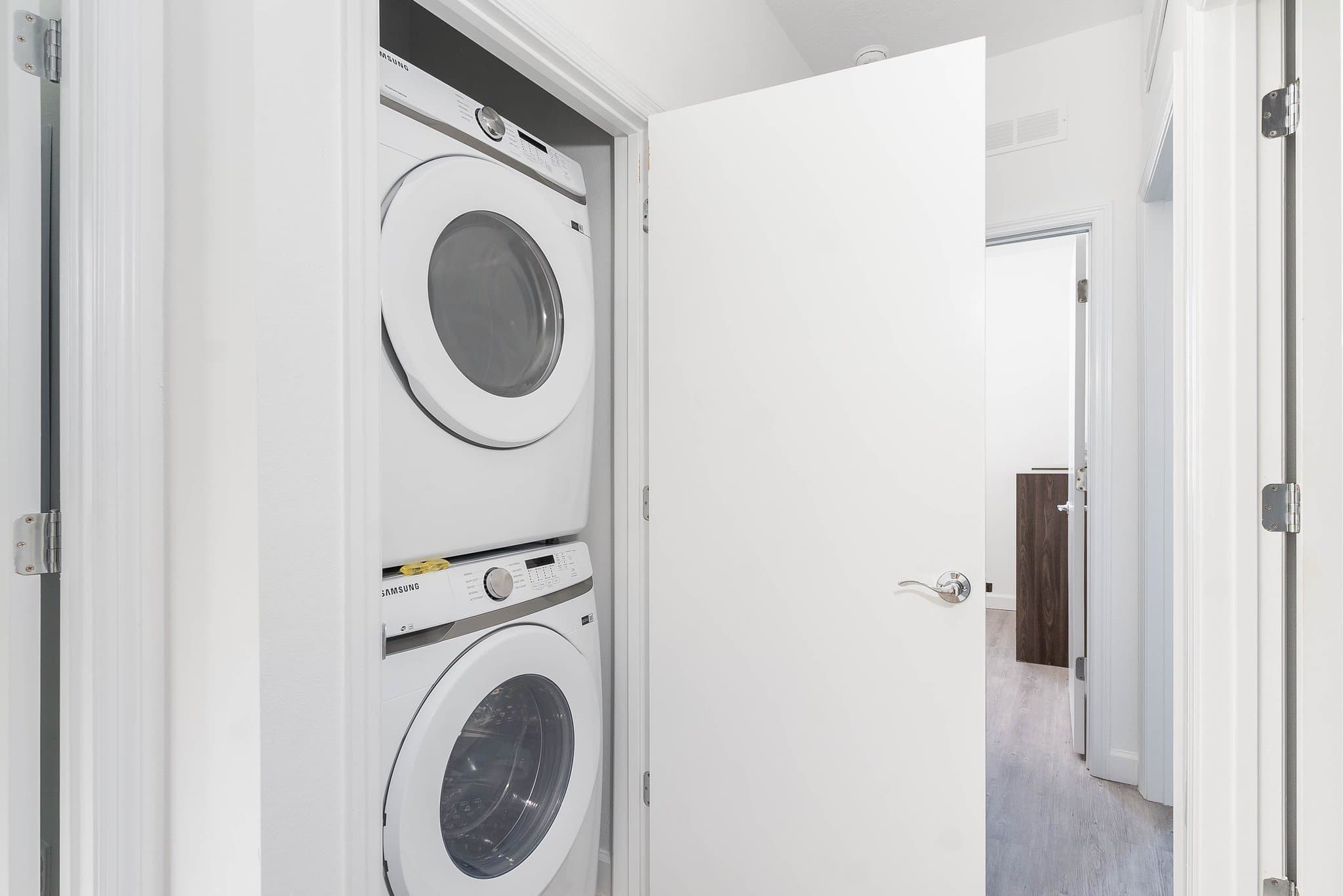 Davenport Townhome: 277 famagusta dr