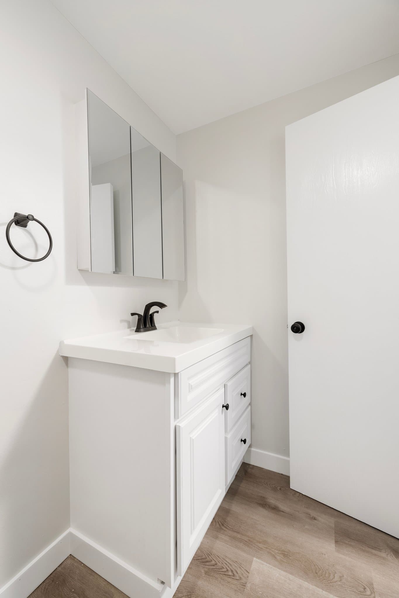 north syracuse Single Room: 436-438 S Main St.