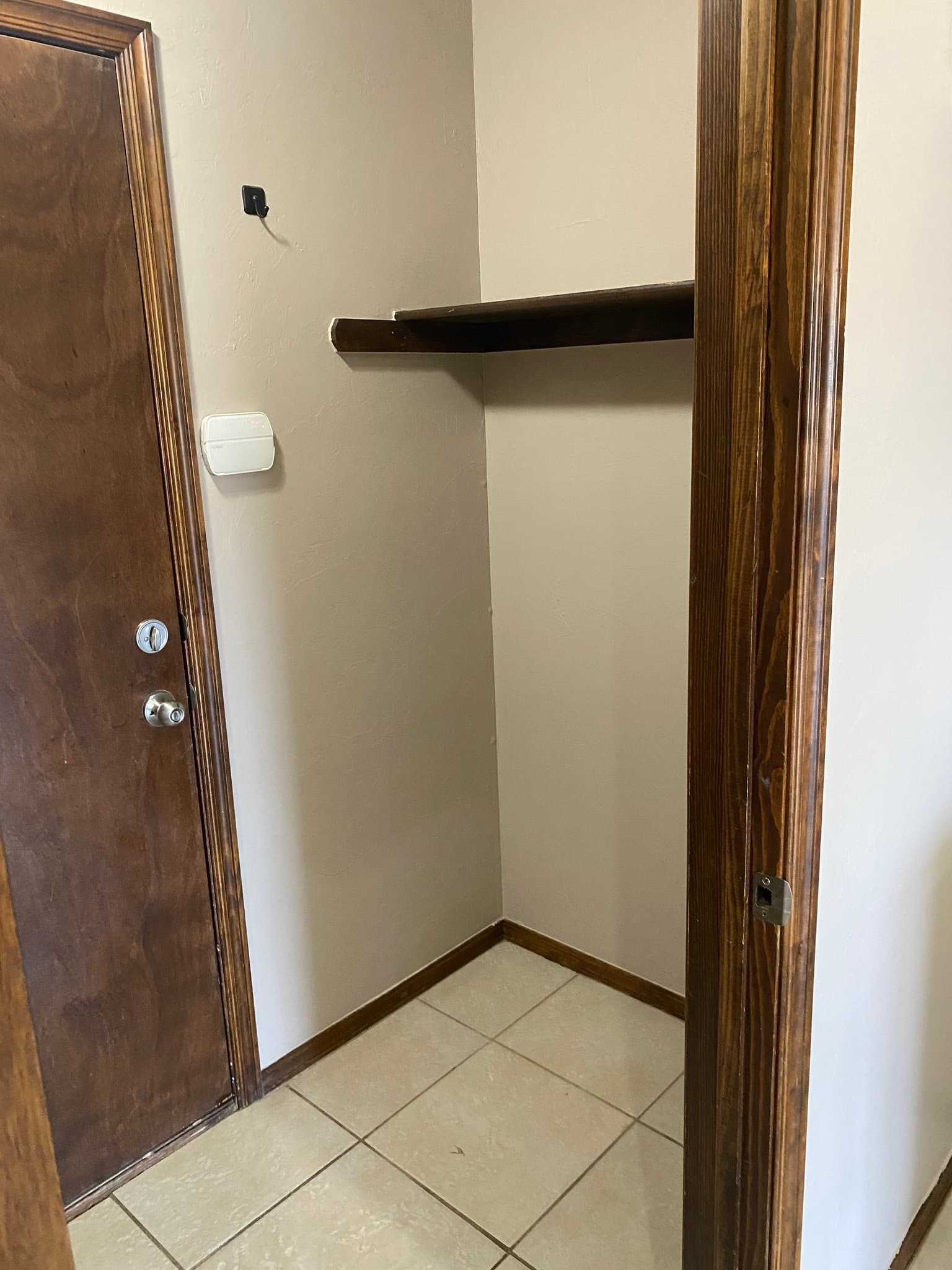 Mustang House: 113 N Shannon Way