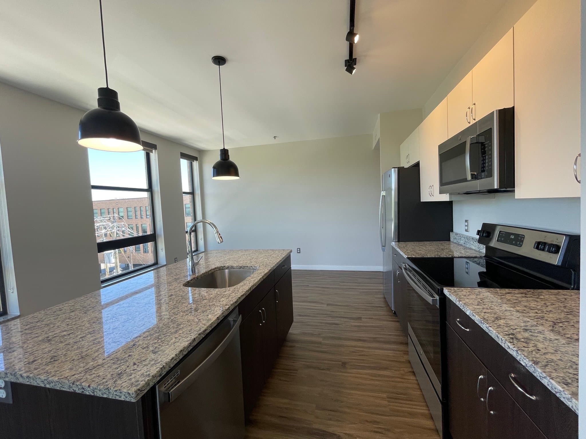 Detroit Apartment: 8001 Kercheval