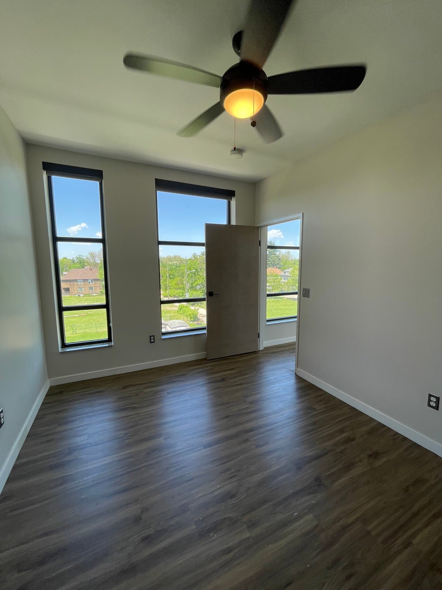 Detroit Apartment: 8001 Kercheval
