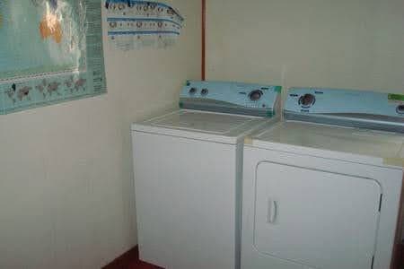 El Paso Single Room: 1009 N Florence