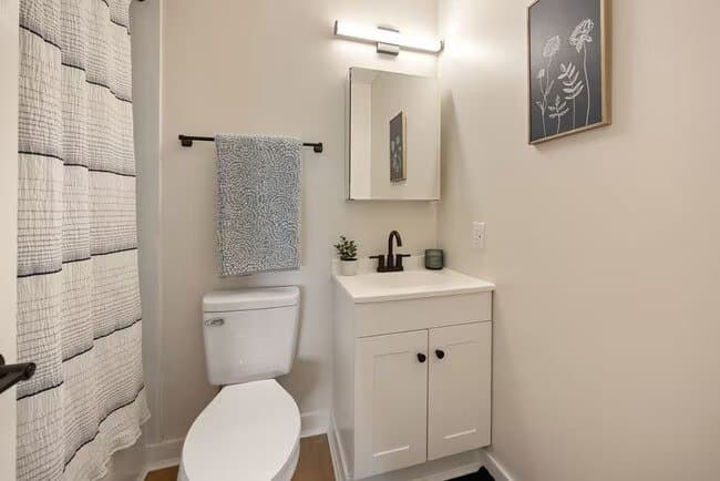 liverpool Apartment: 7426 Henry Clay Blvd