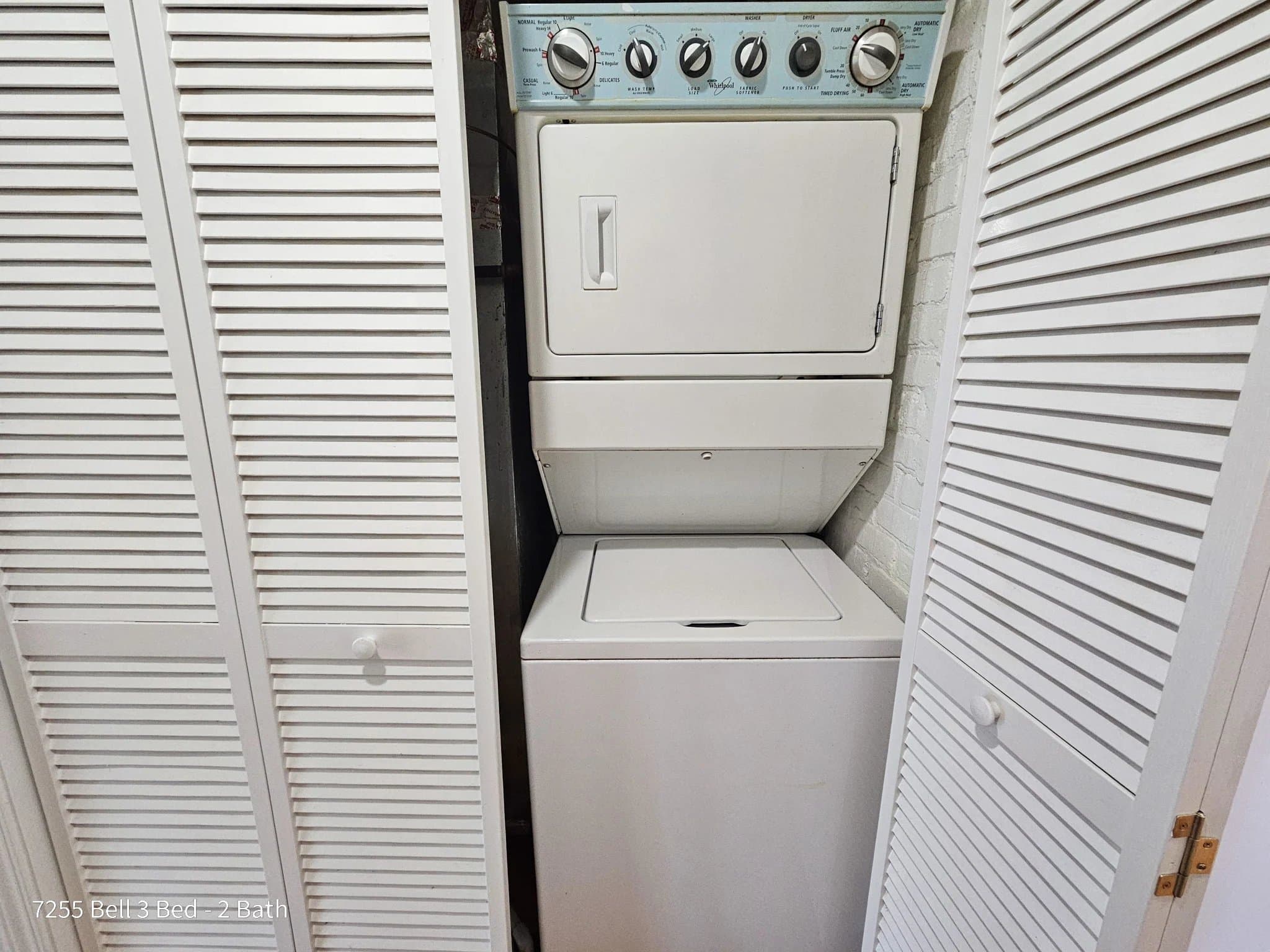Chicago Condo: 7257 N Bell Ave