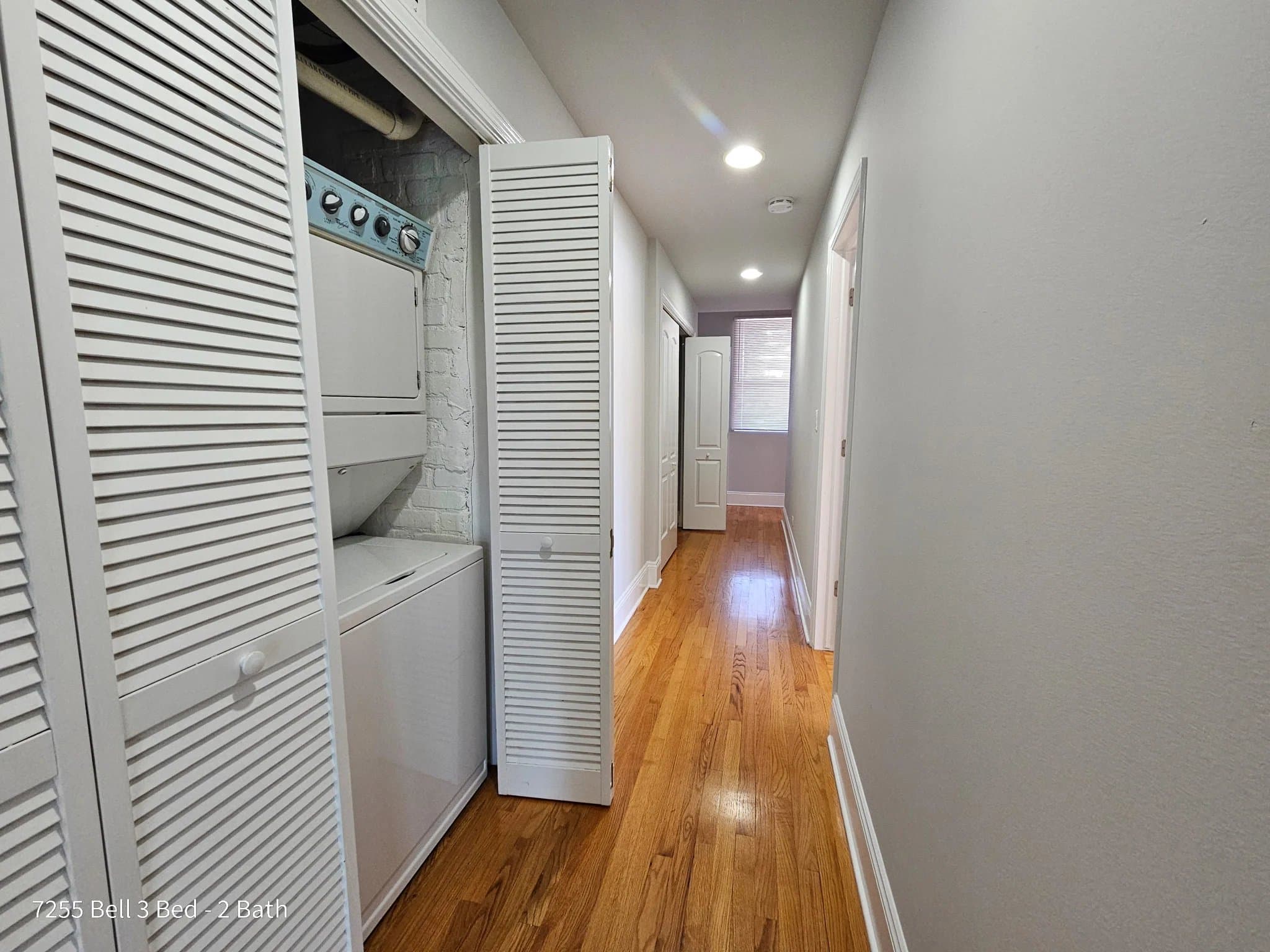 Chicago Condo: 7257 N Bell Ave