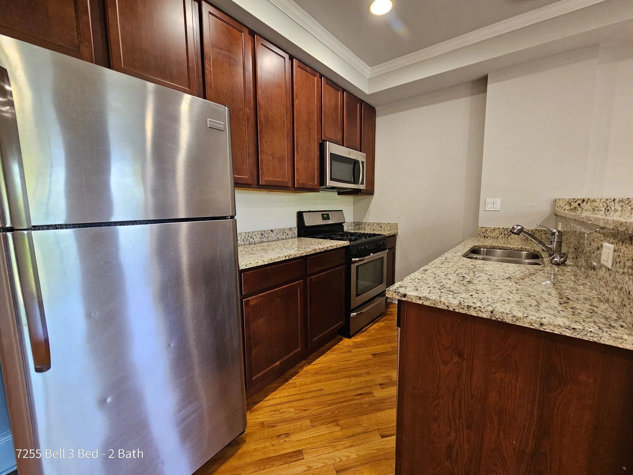 Chicago Condo: 7257 N Bell Ave