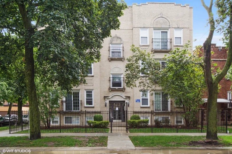 Chicago Condo: 7257 N Bell Ave