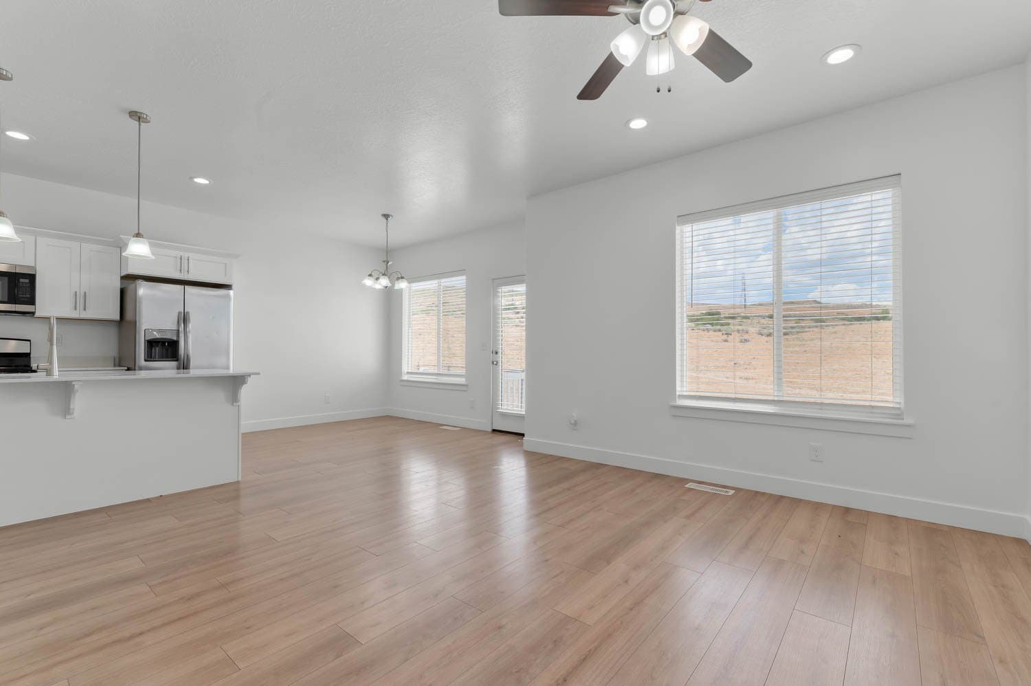 Bluffdale Townhome: 16042 S Bodmin Way