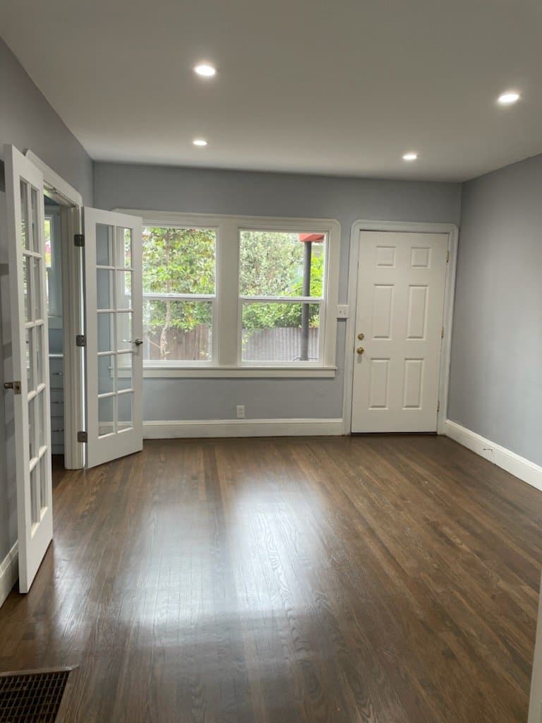 Oakland Apartment: 3815 Webster St.