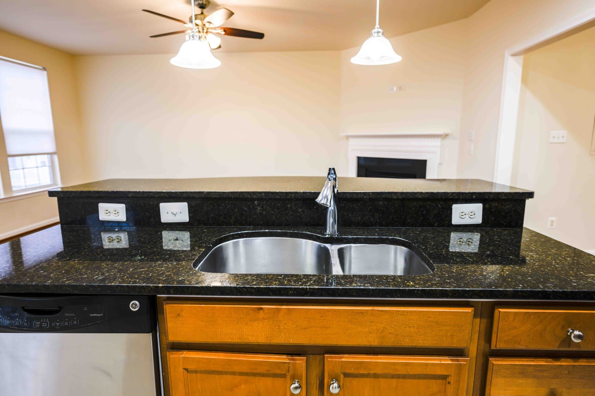 Woodbridge Townhome: 2691 Sheffield Hill Way