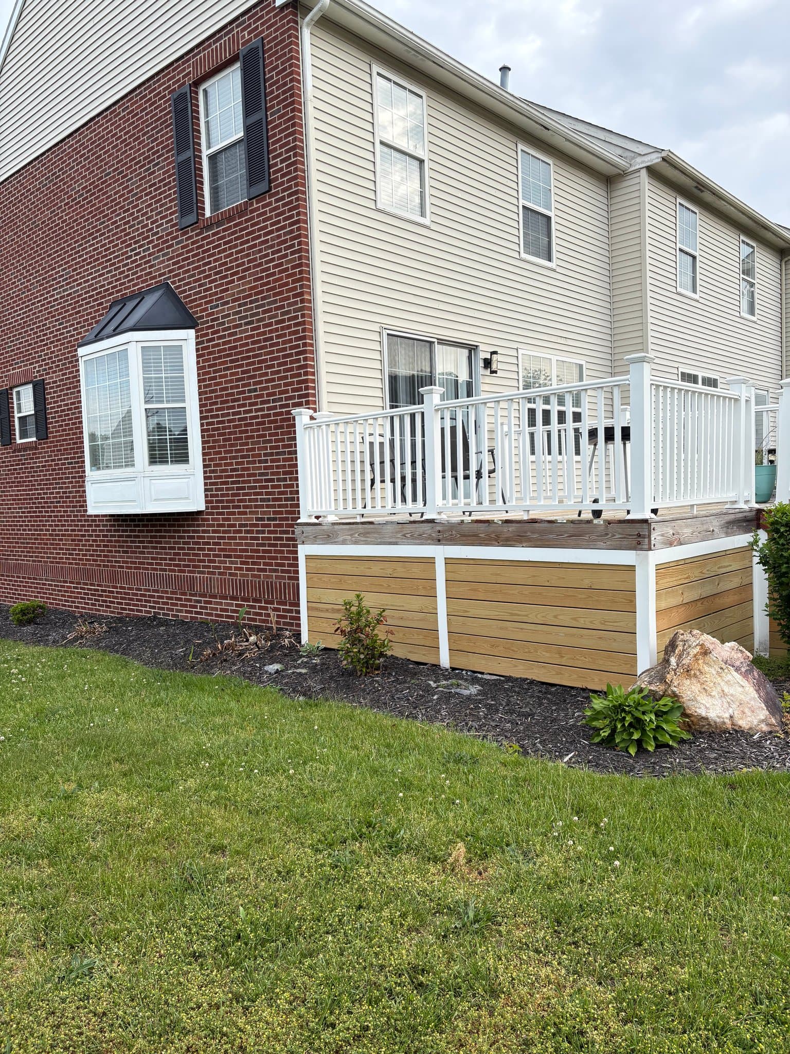 Dover Townhome: 2 Fair Wind Place