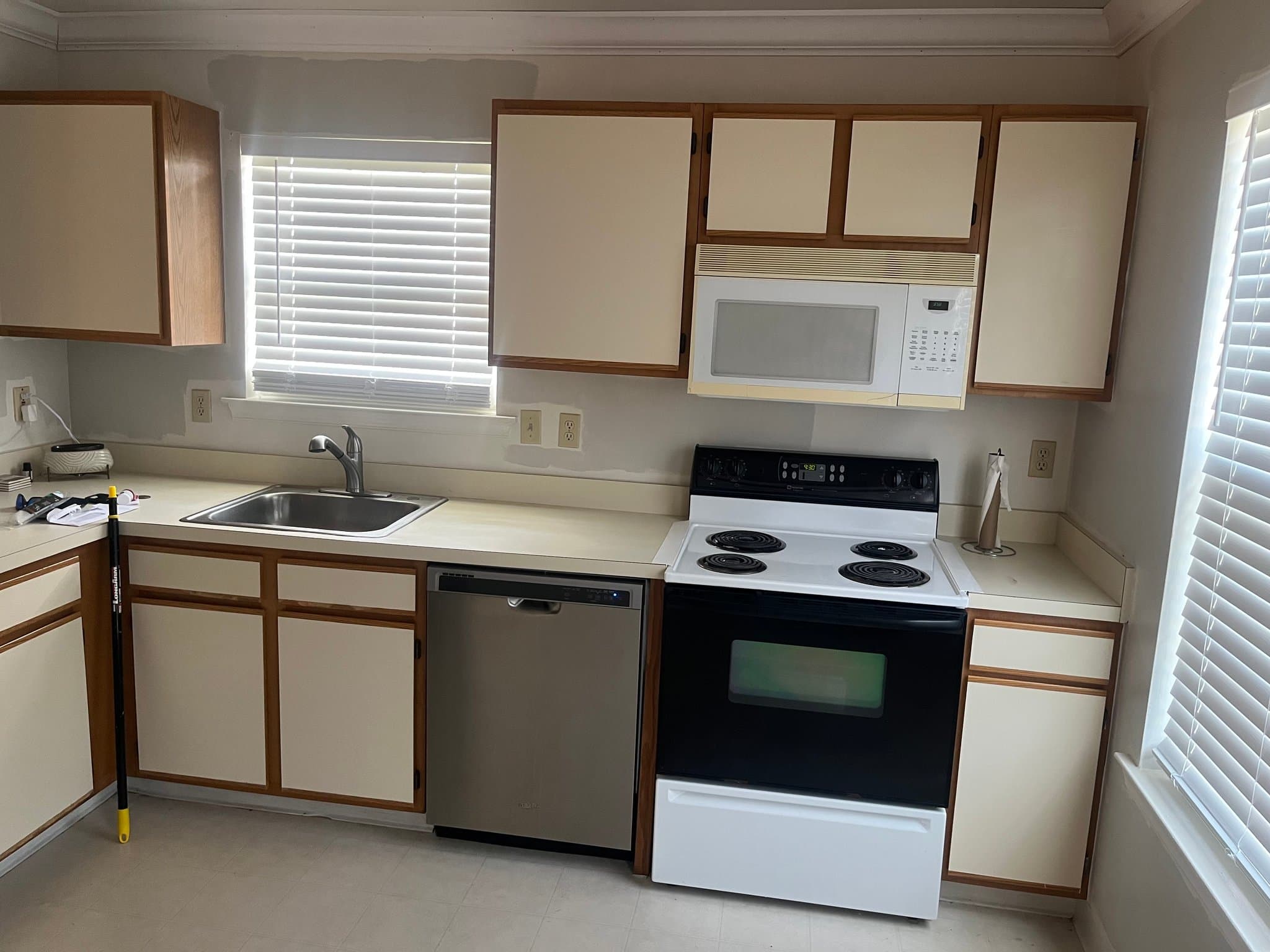 Dover Townhome: 2 Fair Wind Place