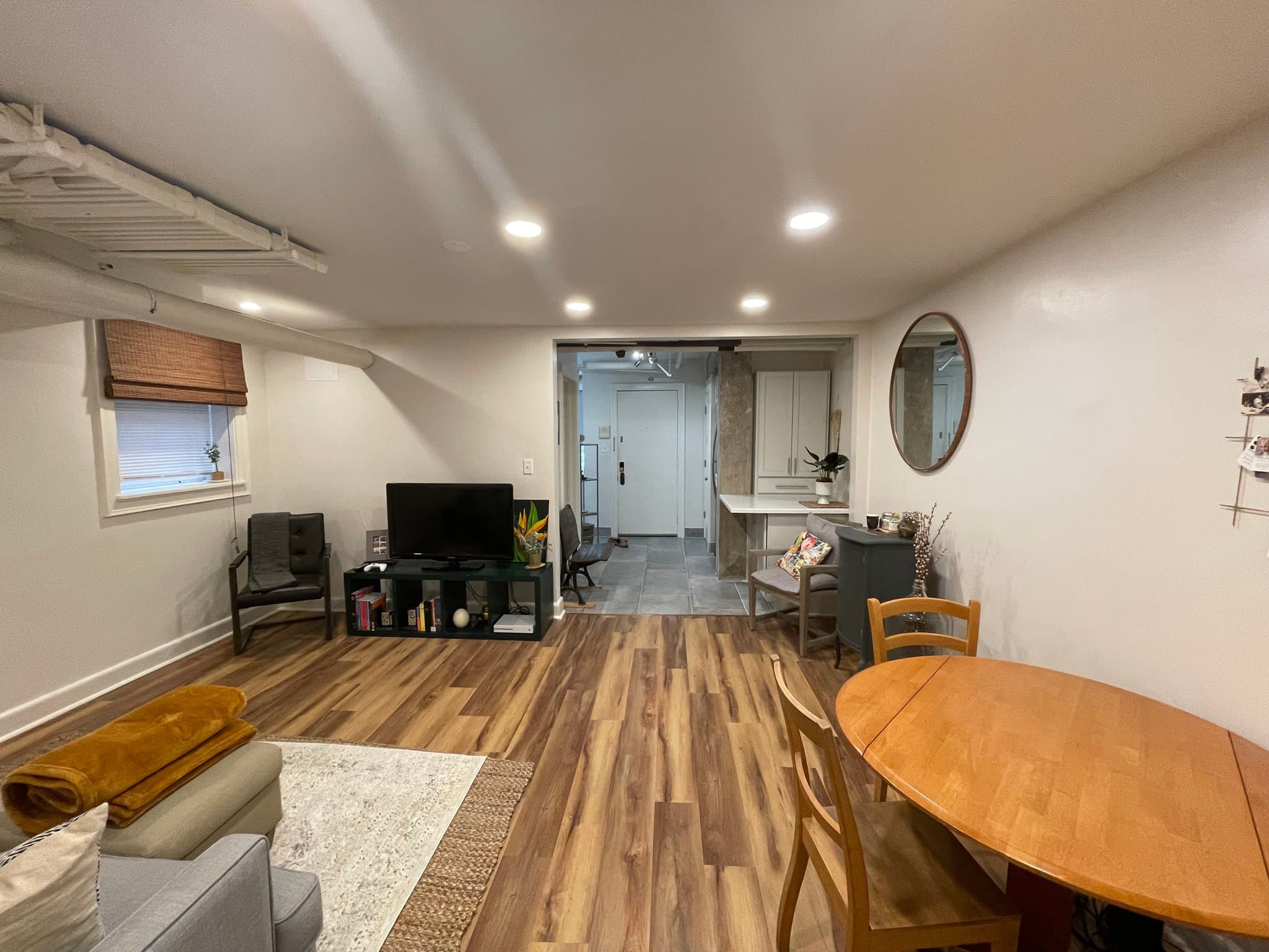 milwaukee Apartment: 2009 Prosp