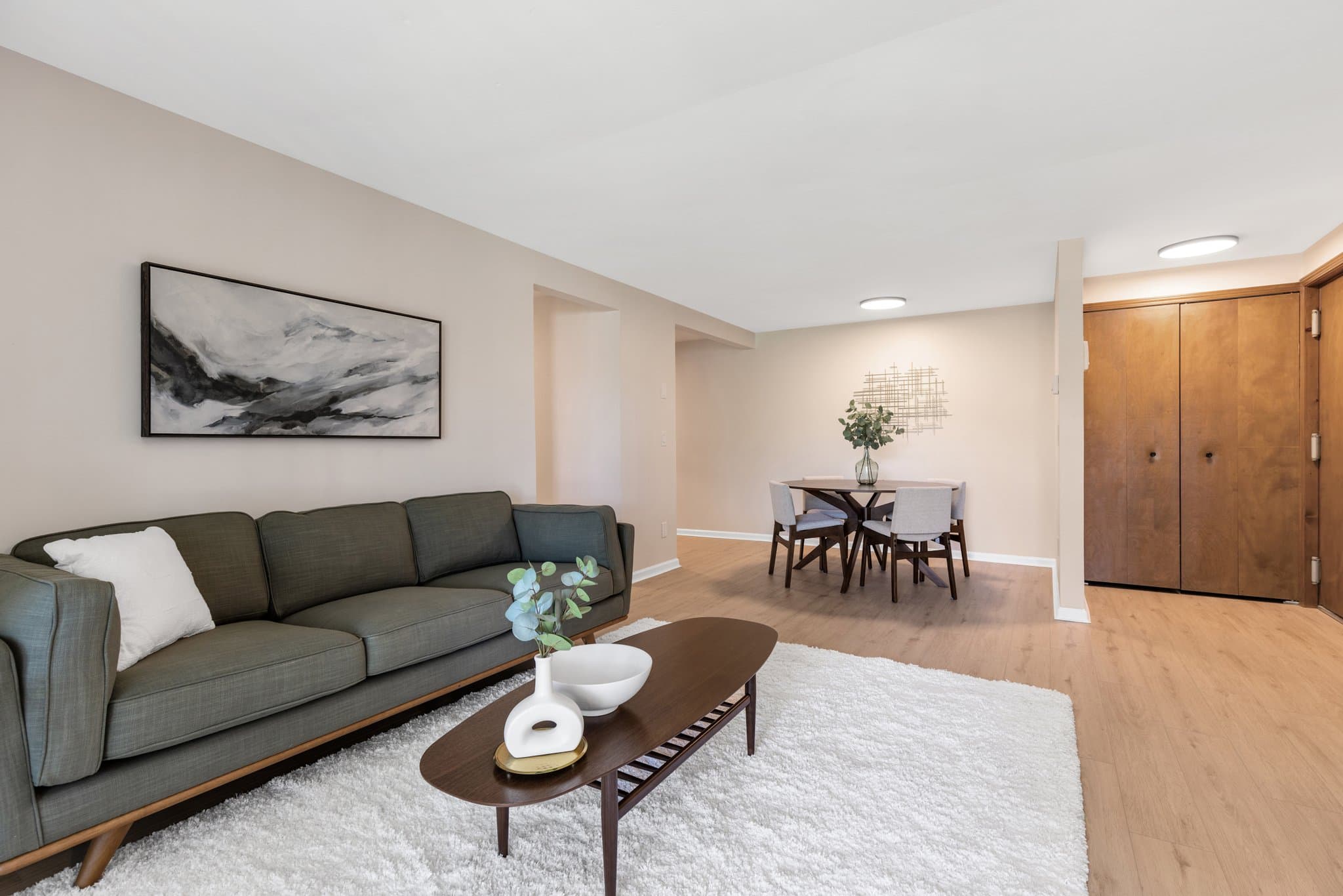 liverpool Apartment: 7300 Cedarpost rd