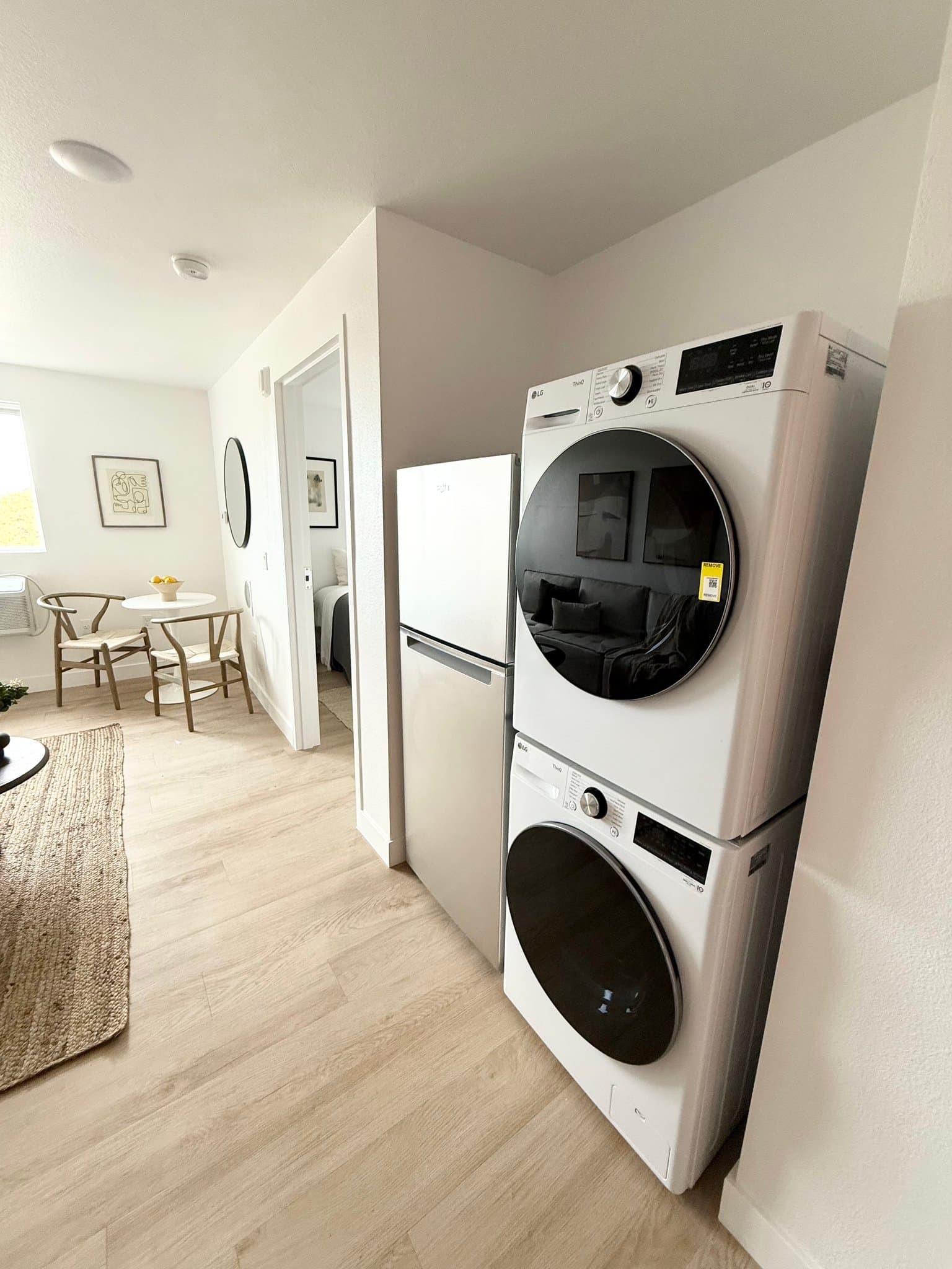 Los Angeles Apartment: 4973 w 21st