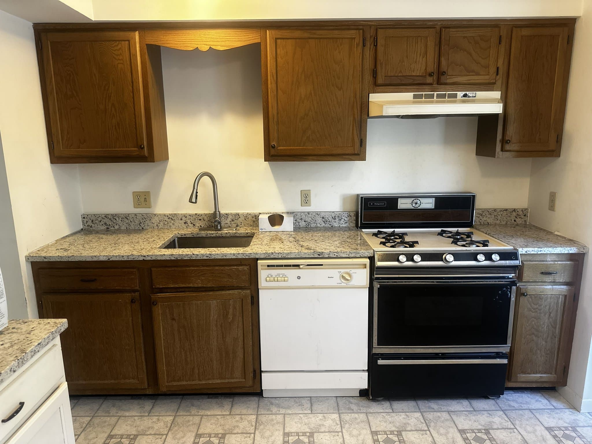 Reading Condo: 54-8 Holly Drive