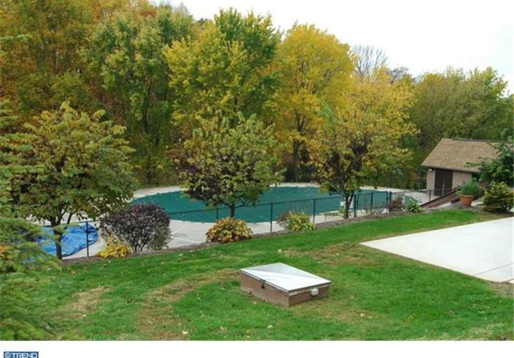 Reading Condo: 54-8 Holly Drive