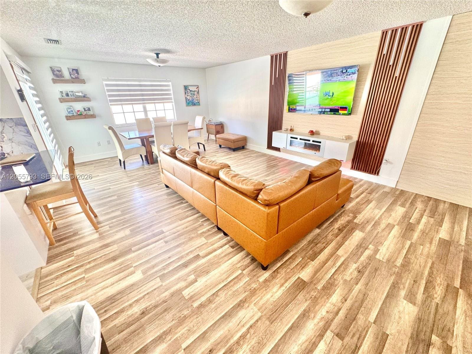 HIALEAH House: 18701 Wentworth Dr