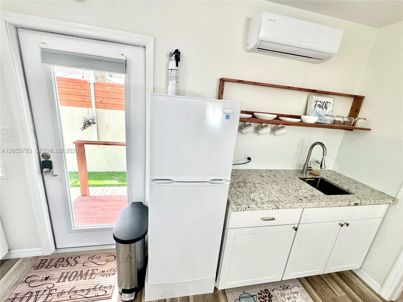 HIALEAH House: 18701 Wentworth Dr