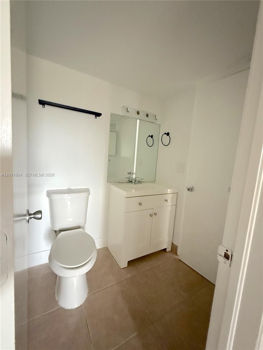 CUTLER BAY Condo: 8260 SW 210th St