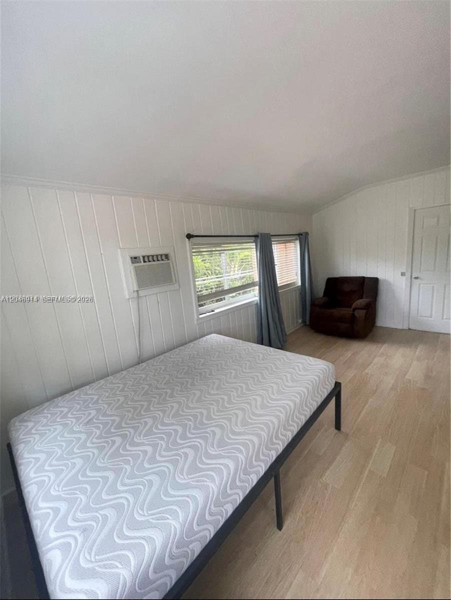 NORTH MIAMI House: 1211 NE 130th St