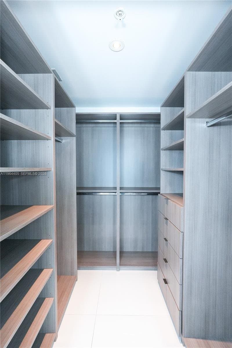 MIAMI Condo: 1010 SW 2nd Ave