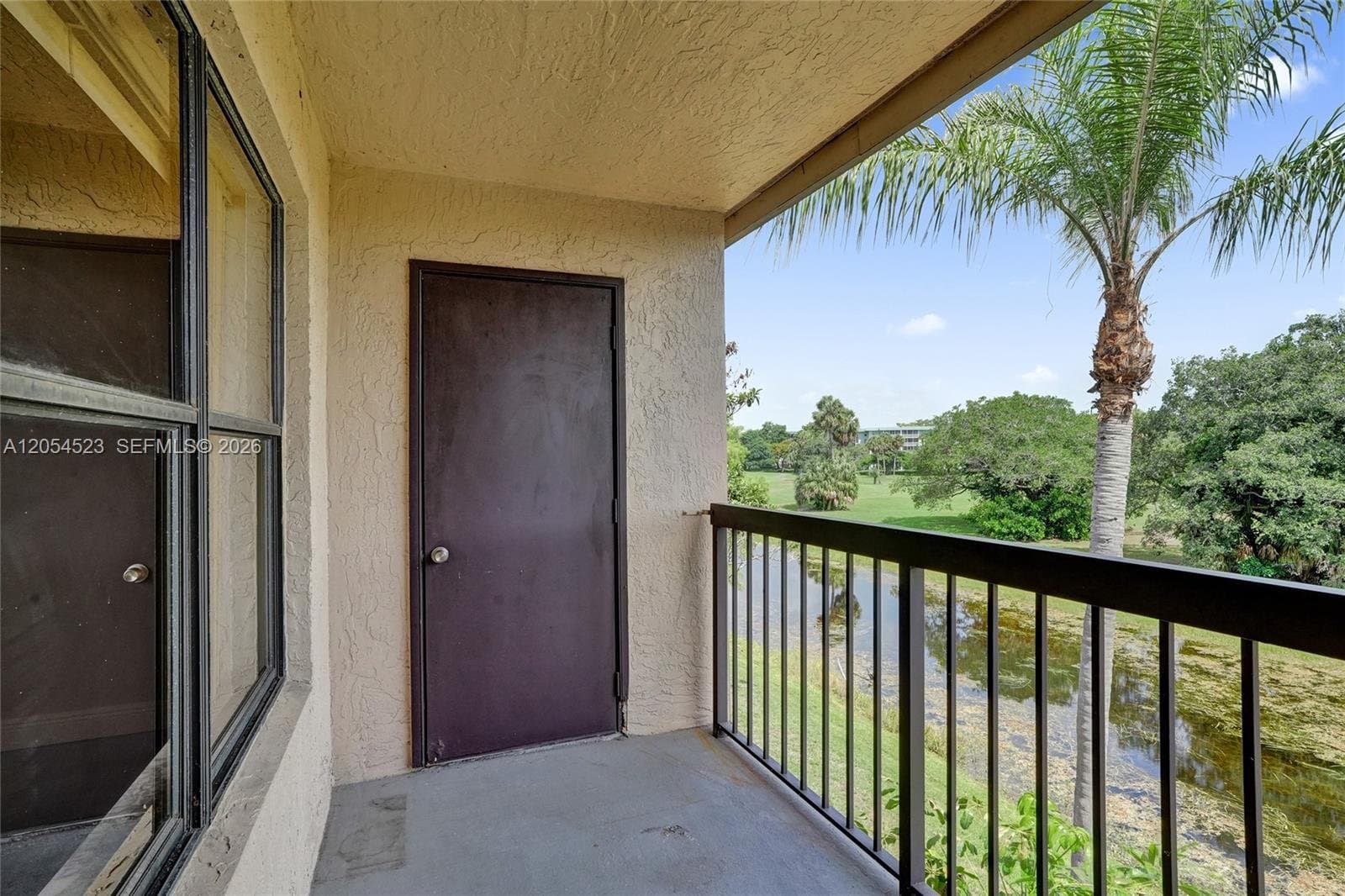 POMPANO BEACH Condo: 4281 W McNab Rd
