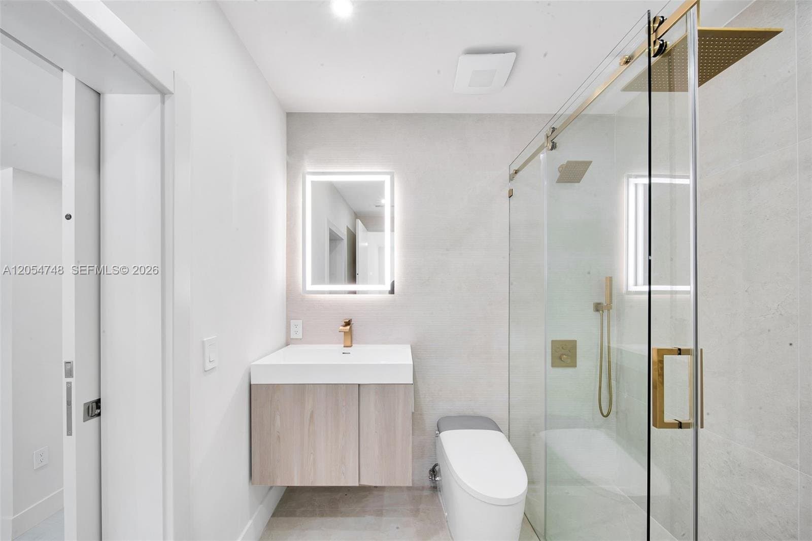 MIAMI House: 899 NE 71st St