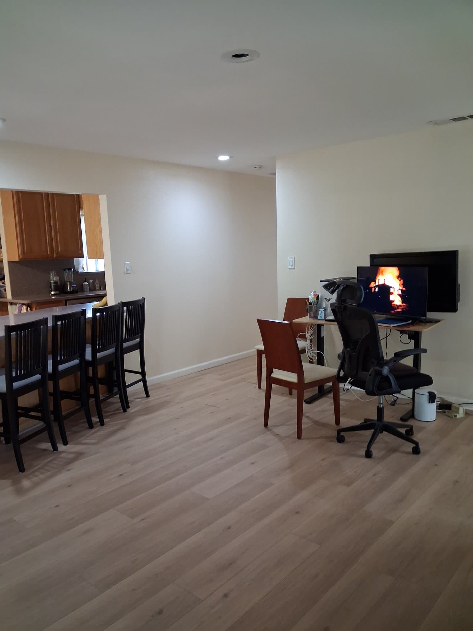 Rancho Cordova Single Room: 10500 Glenview Way