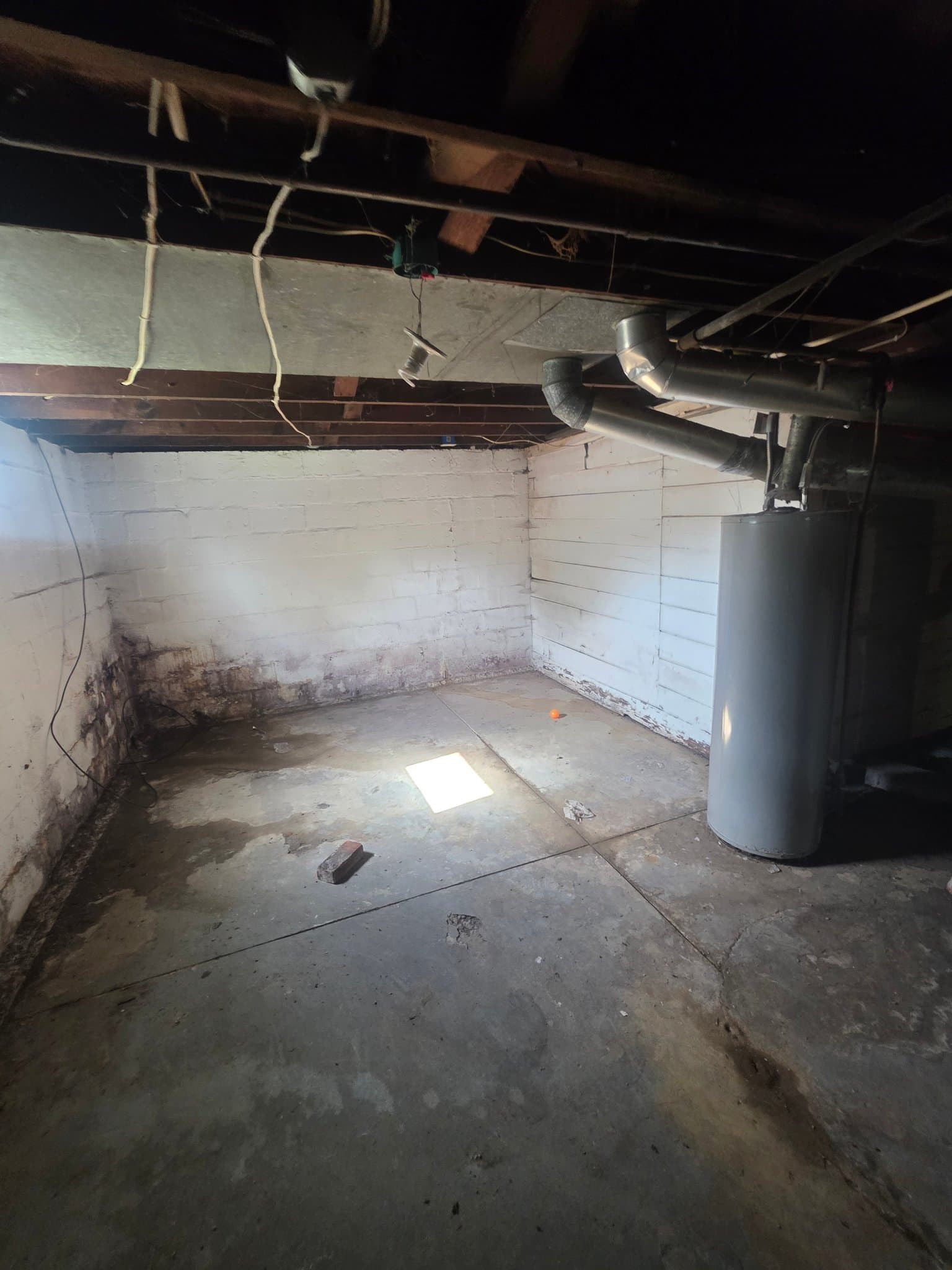 Decatur House: 1705 E North St
