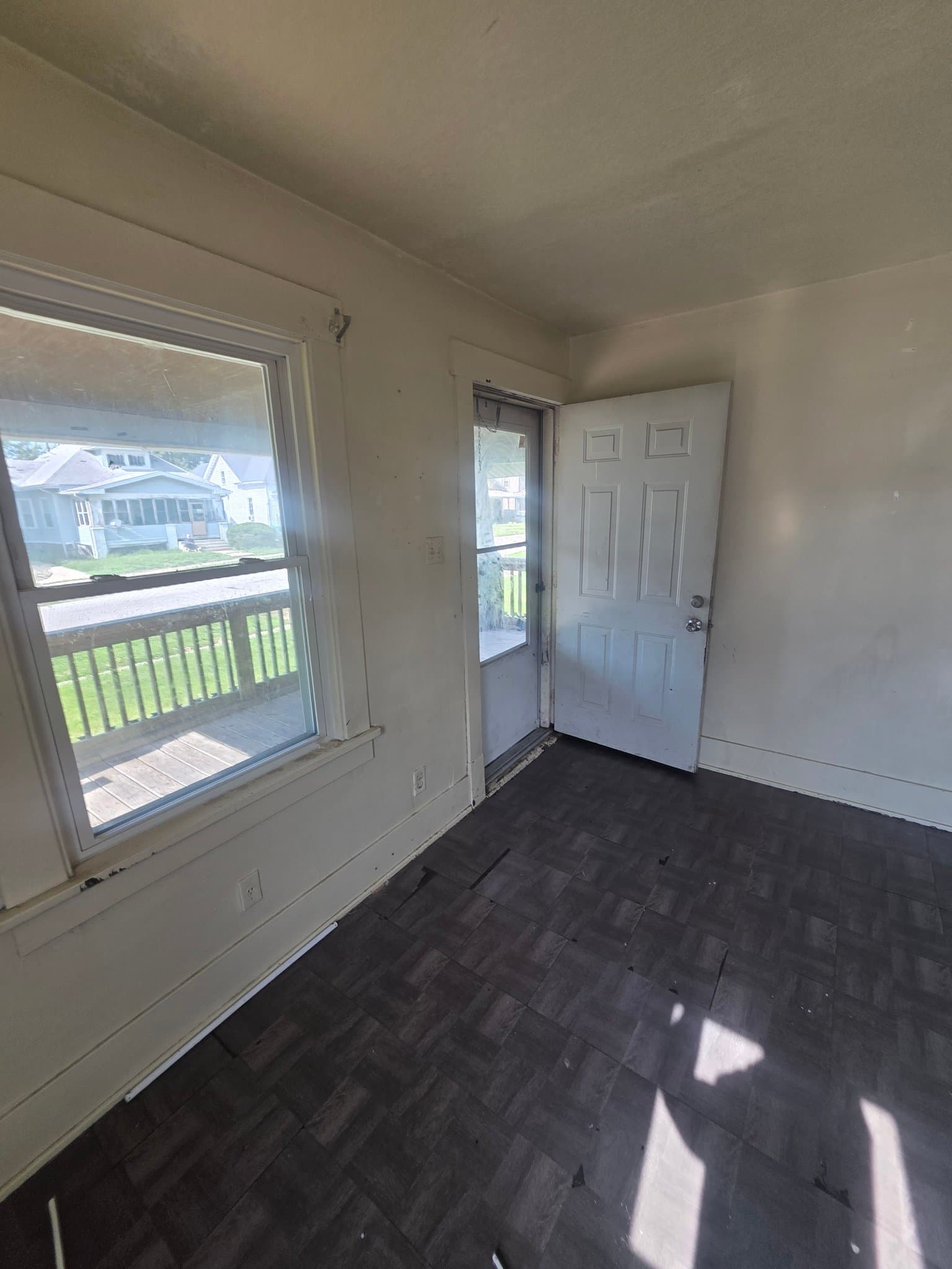Decatur House: 1705 E North St
