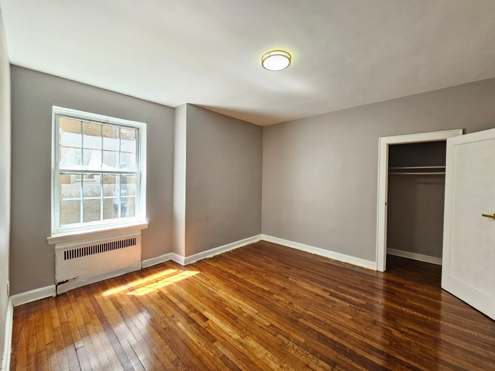Irvington Single Room: 2 Chapman Place