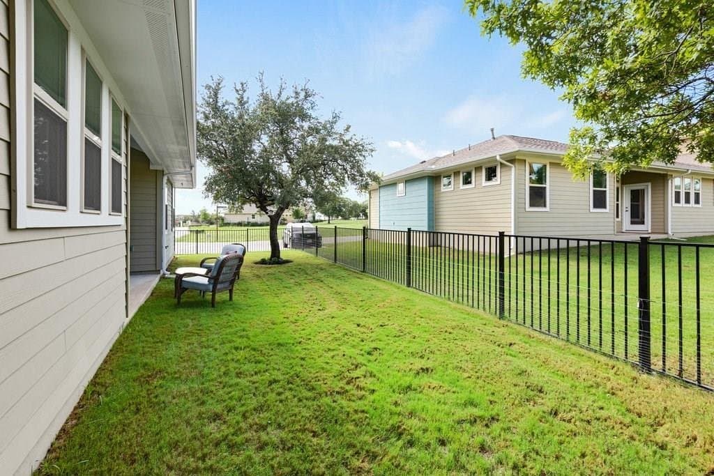 Leander Condo: 1765 Rowdy Loop