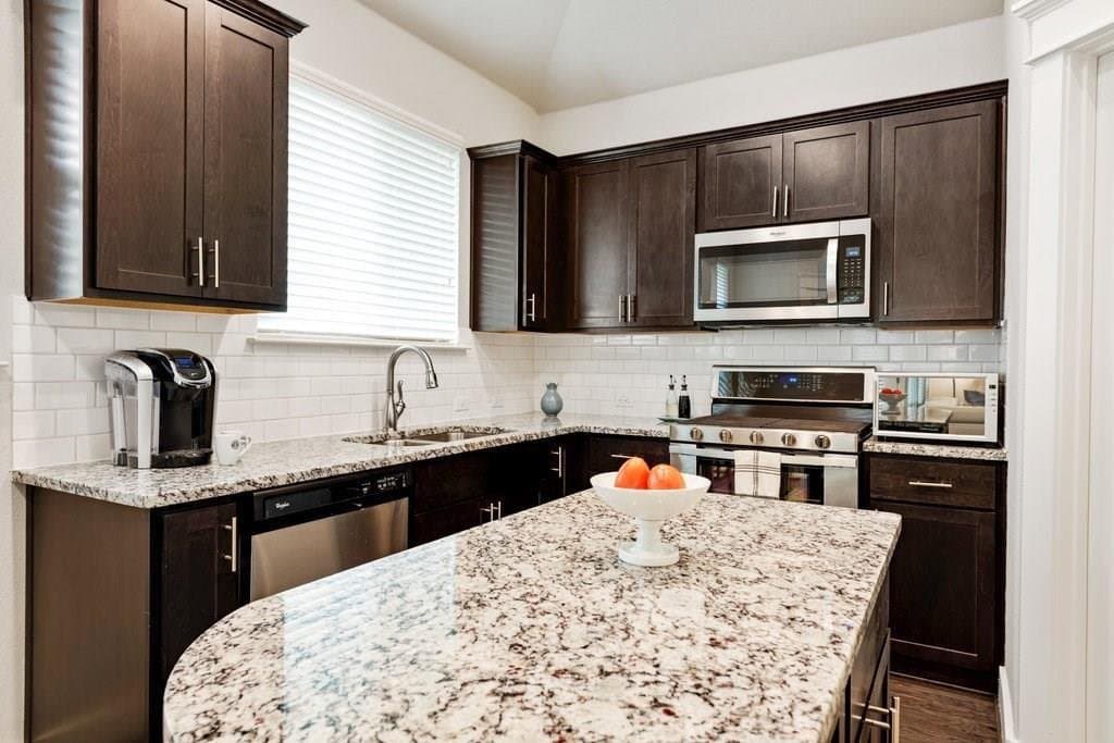Leander Condo: 1765 Rowdy Loop
