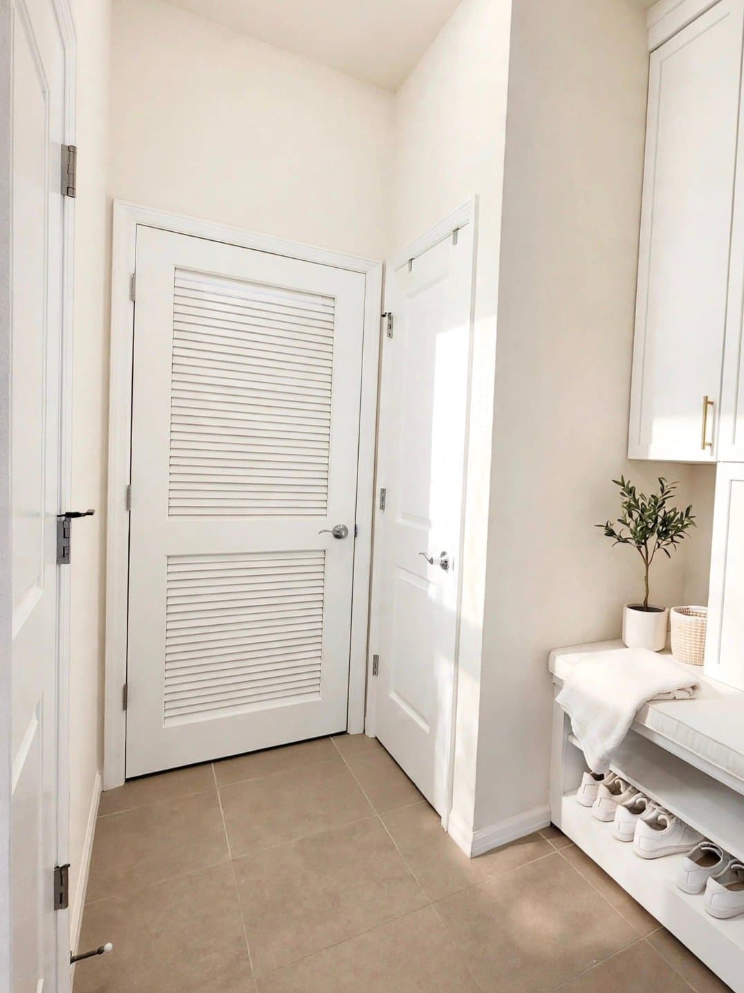 Brooksville House: 17589 Garsalaso Cir